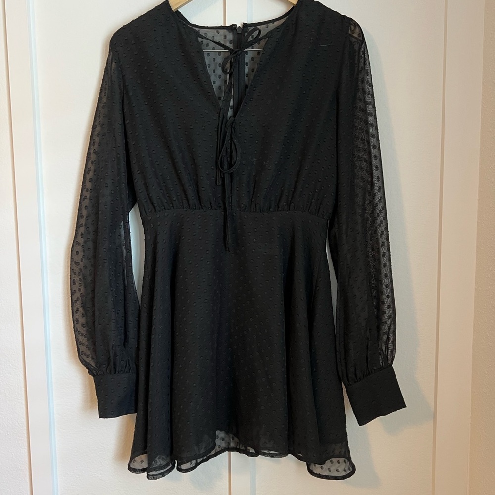 Lovers and Friends: Black Long Sleeve Mini dress - Size Small